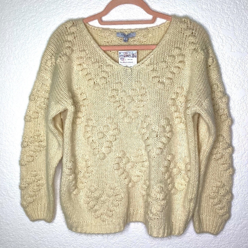 FAVLUX FASHION SIZE S IVORY CREAM KNIT‎ SWEATER BOBBLE HEARTS BOHO VALENTINES - Picture 3 of 10